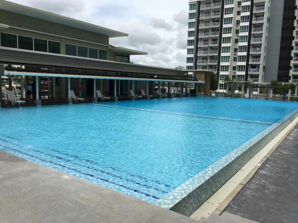 Sandakan Spacious And Comfortable Pool View Condo Exteriér fotografie